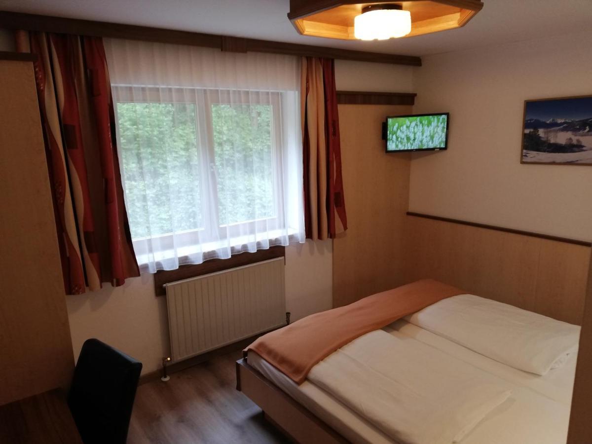 Hotel-Garni Seestrand Zell am See Bagian luar foto