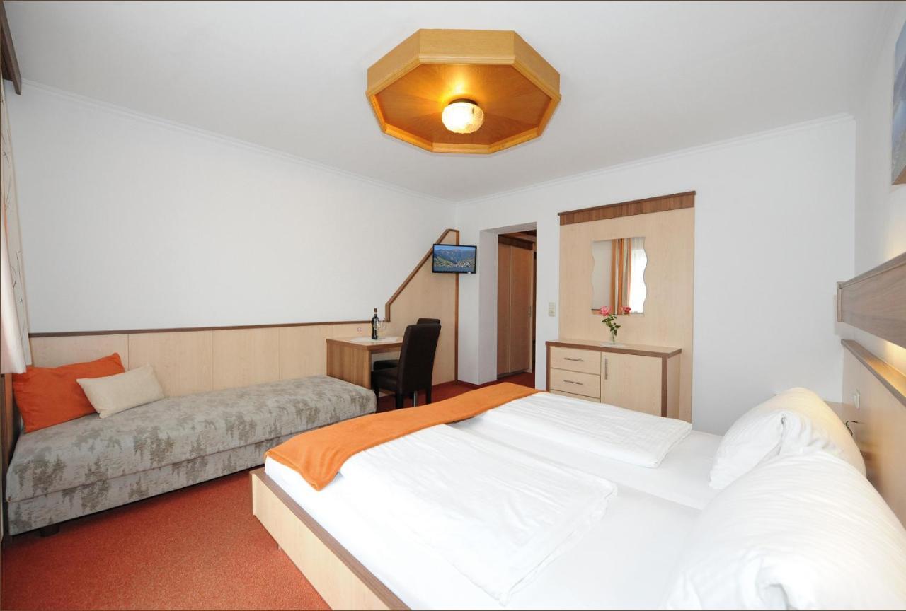 Hotel-Garni Seestrand Zell am See Bagian luar foto