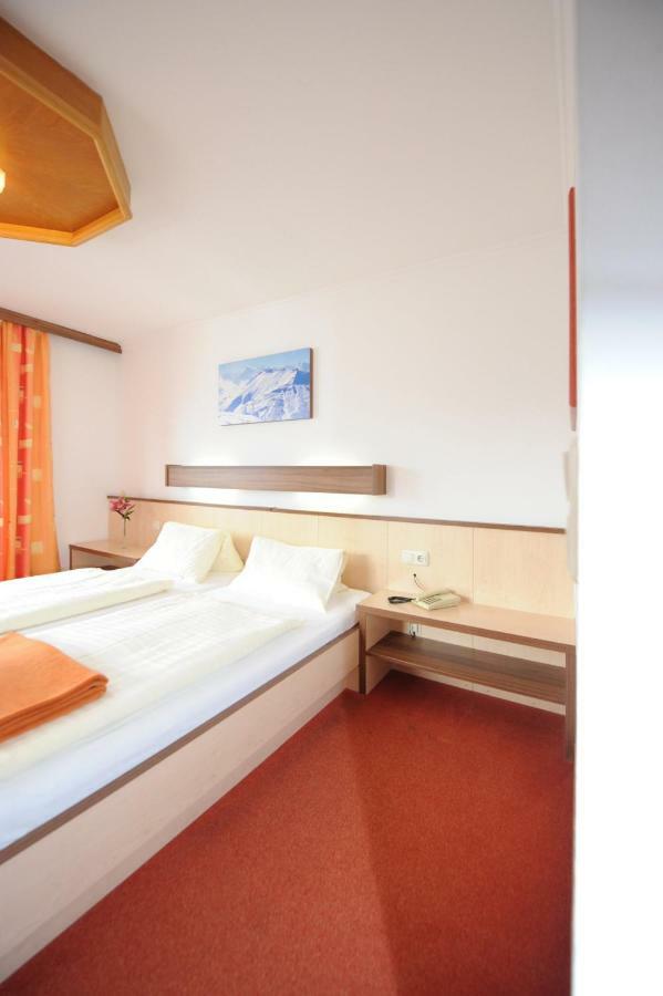 Hotel-Garni Seestrand Zell am See Bagian luar foto